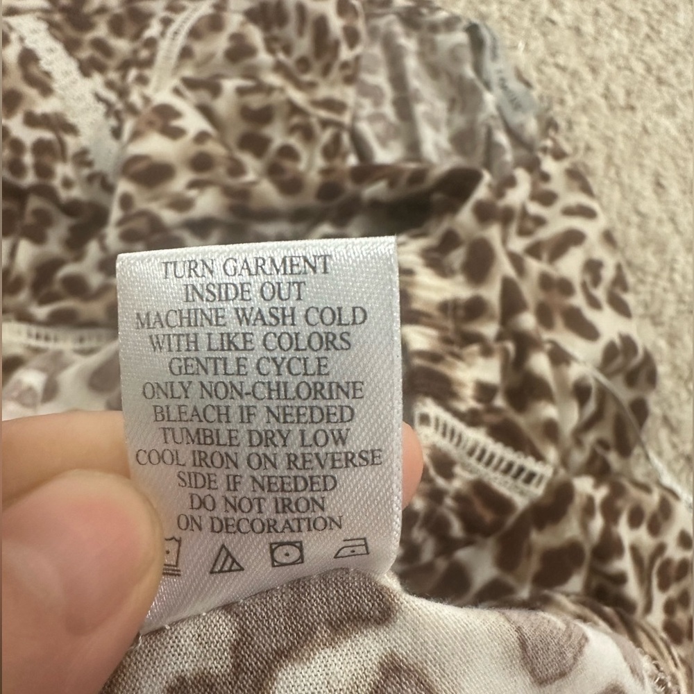Absolutely Famous Tan and Cream Boxy Blouse size 2X - Picture 7 of 7